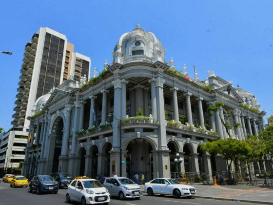 Tecnología para Municipios en Ecuador 2025: Modernización, Eficiencia y Transparencia